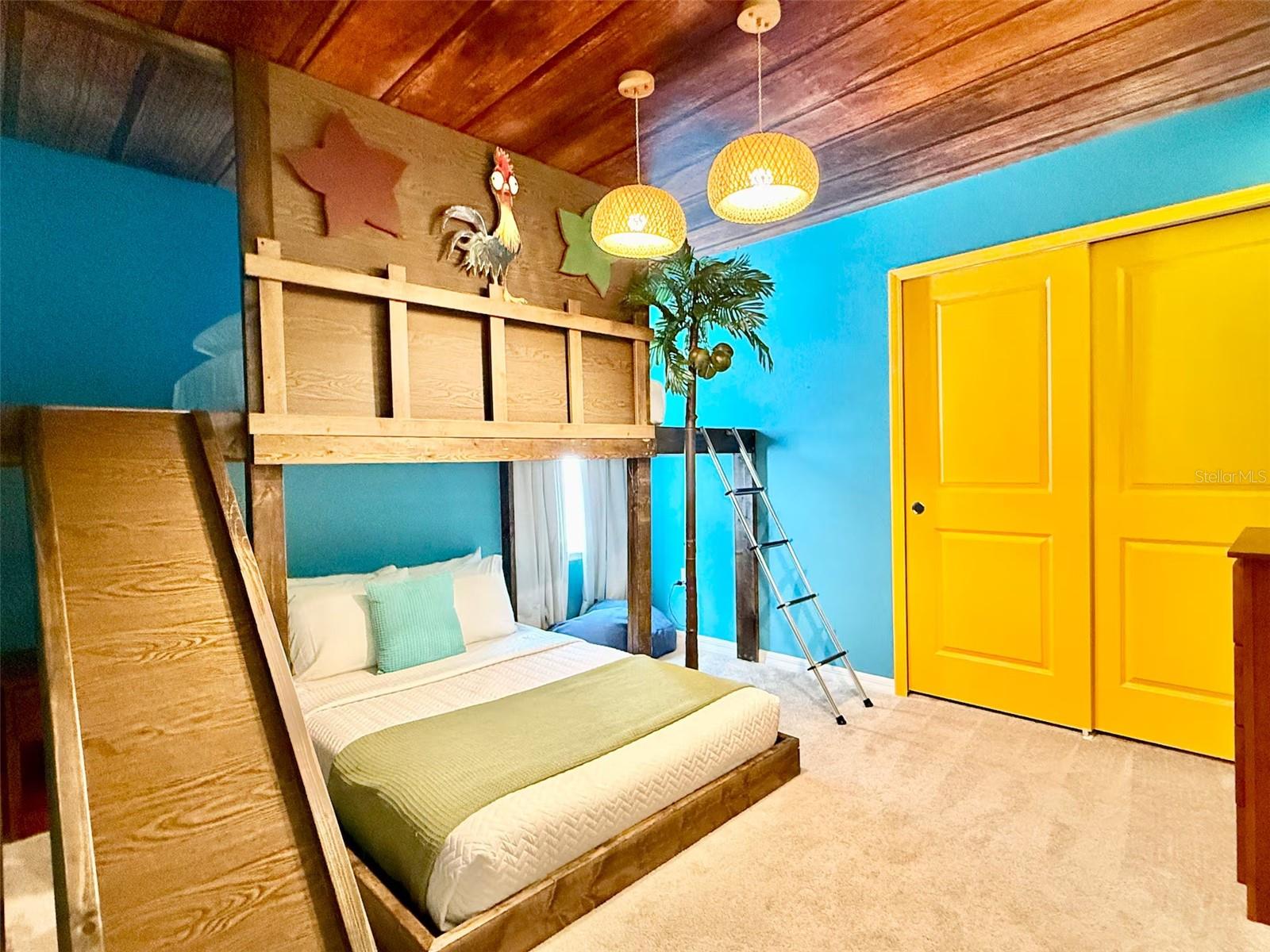 WINDSOR ISLAND RESIDENCE PH 3 - Residential