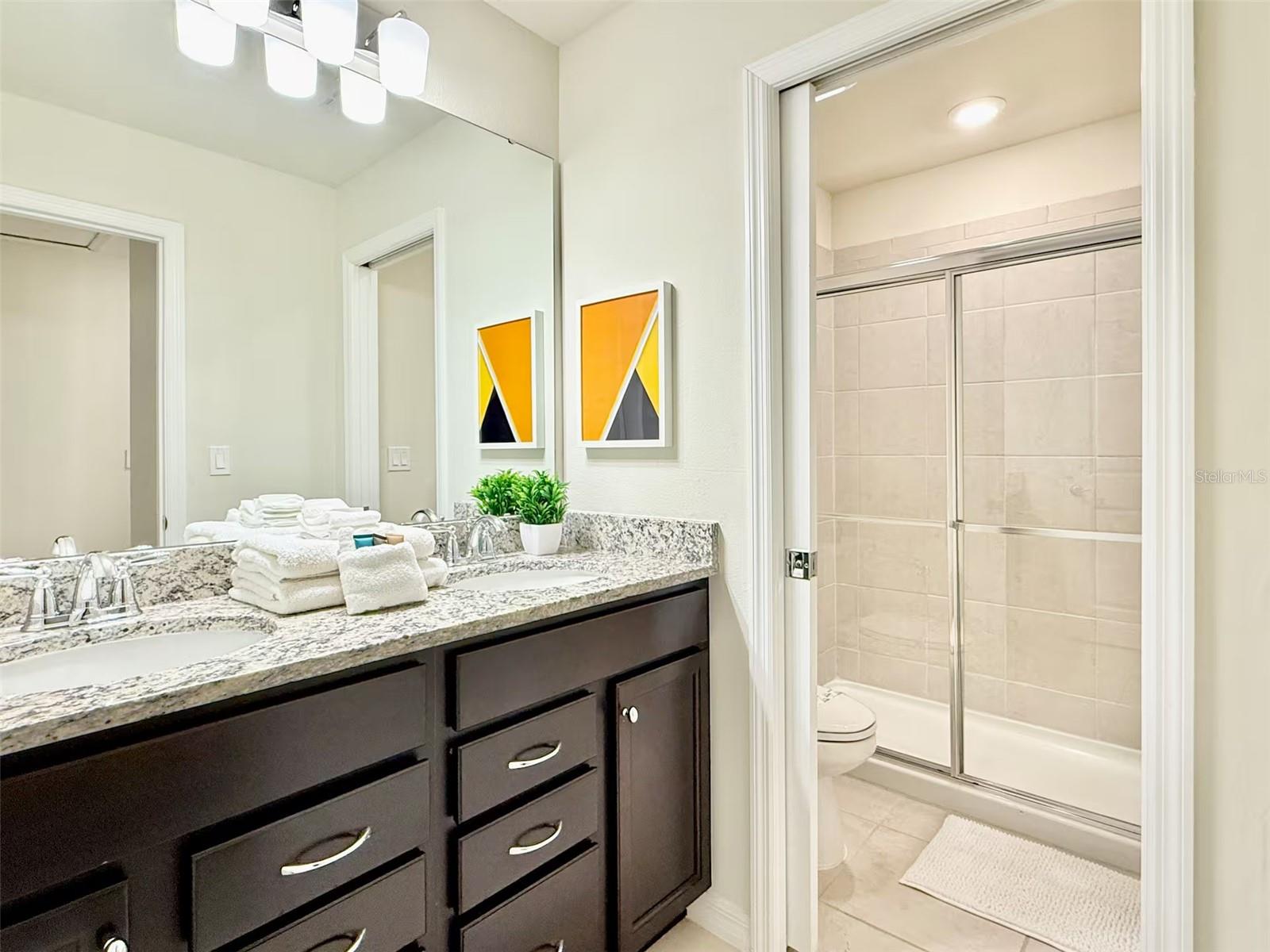 WINDSOR ISLAND RESIDENCE PH 3 - Residential