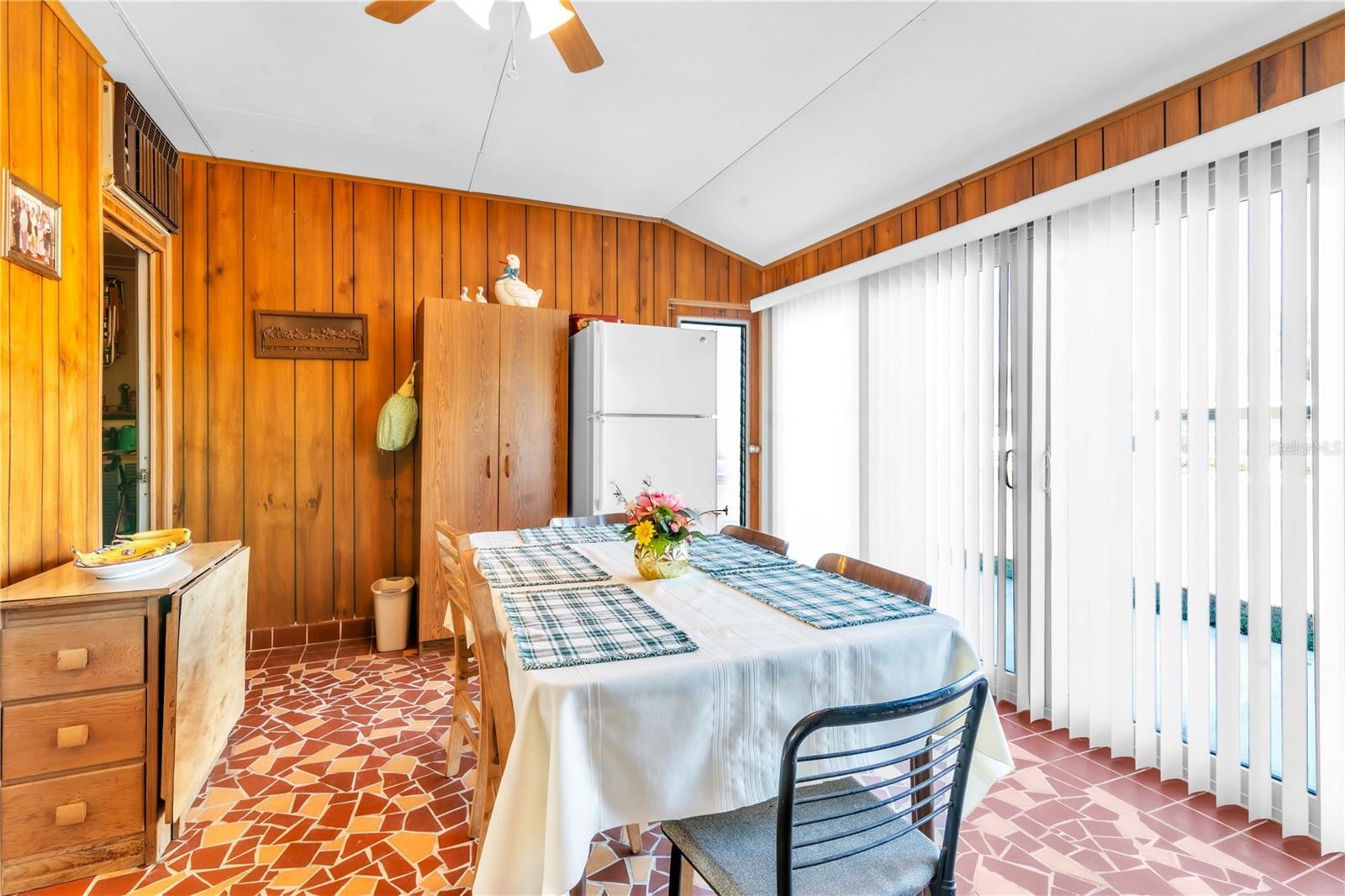 DEL WEBBS SUN CITY FLORIDA UN - Residential