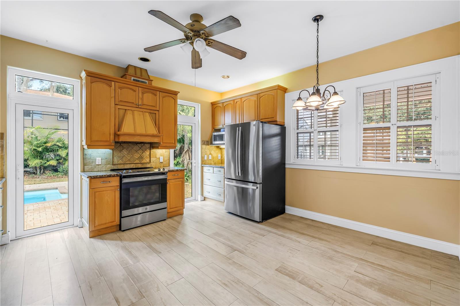 CRESCENT PARK HEIGHTS - Residential