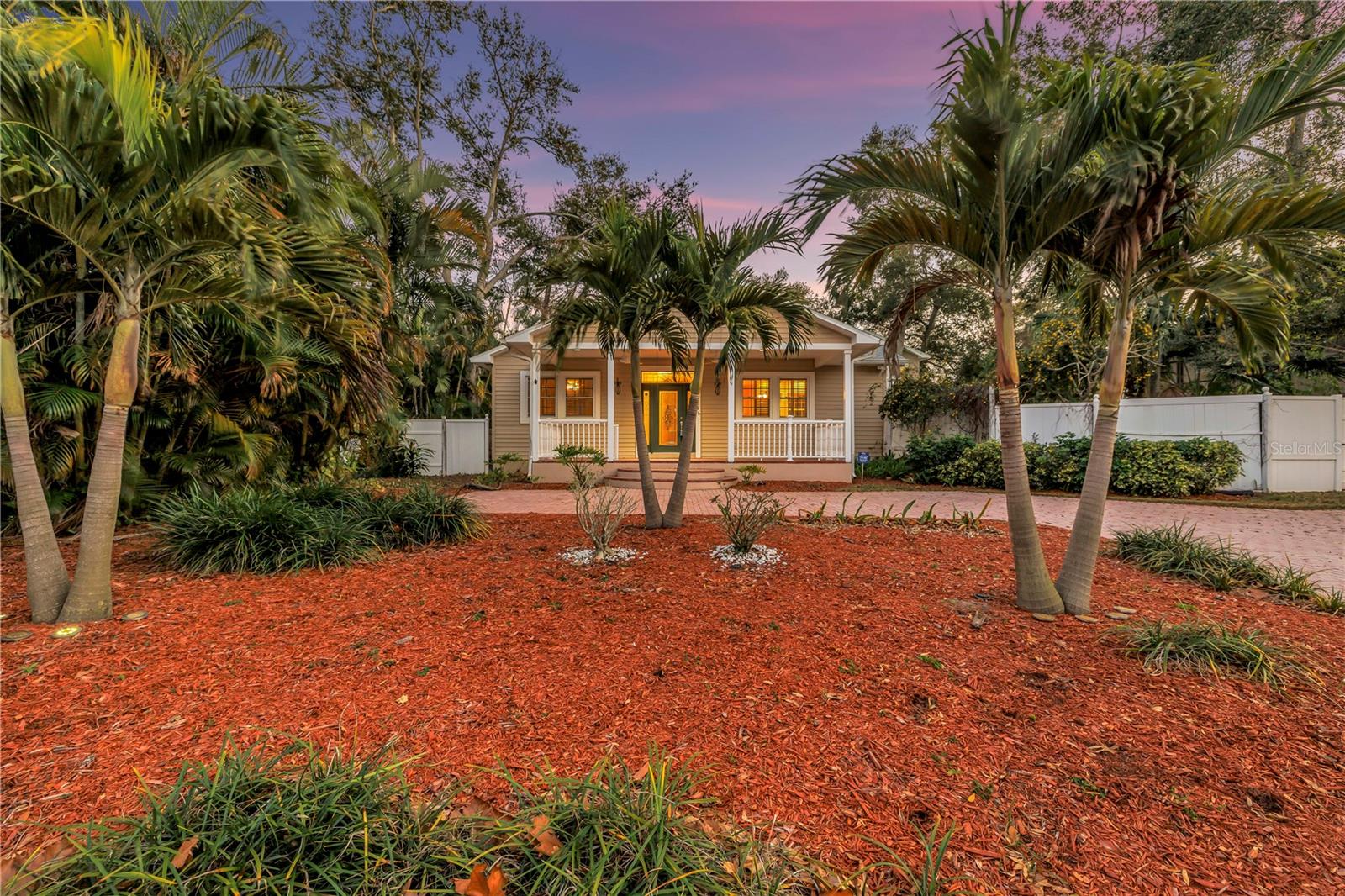 CRESCENT PARK HEIGHTS - Residential