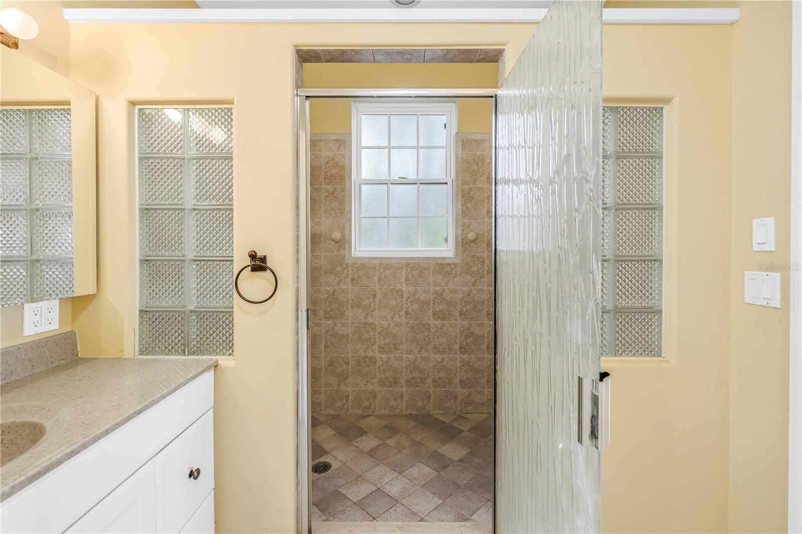 CRESCENT PARK HEIGHTS - Residential