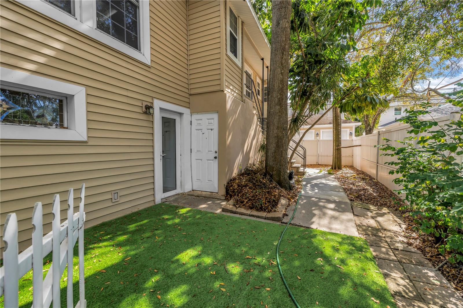 CRESCENT PARK HEIGHTS - Residential