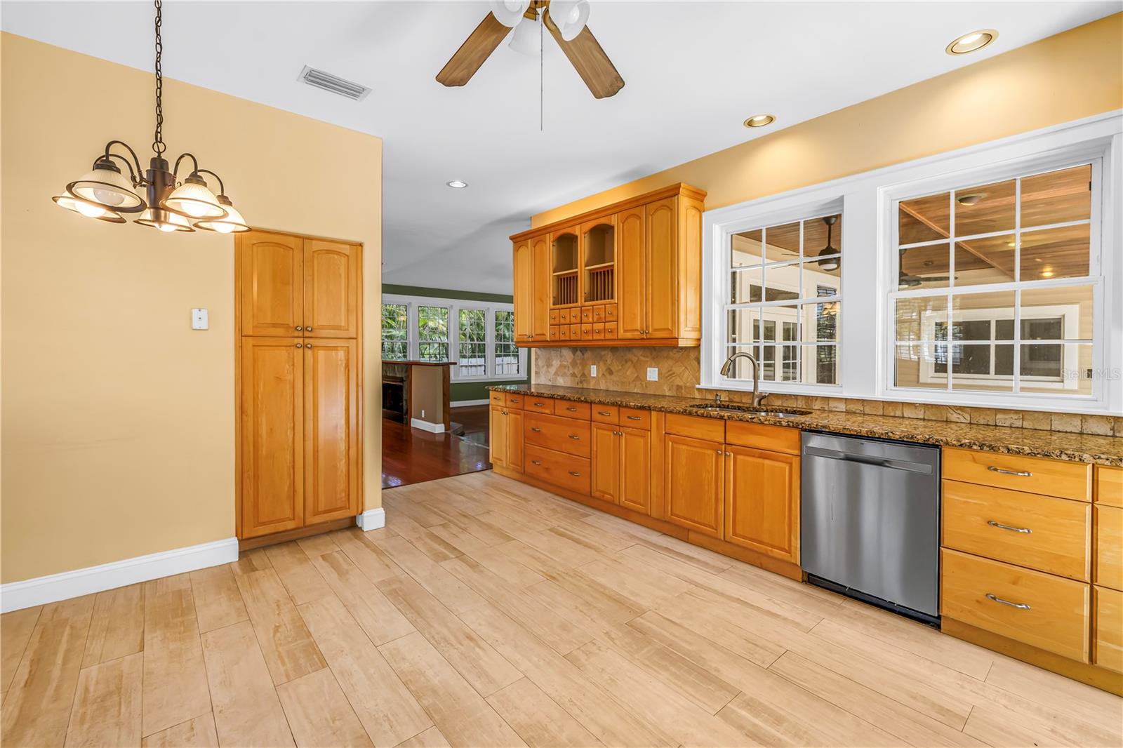 CRESCENT PARK HEIGHTS - Residential