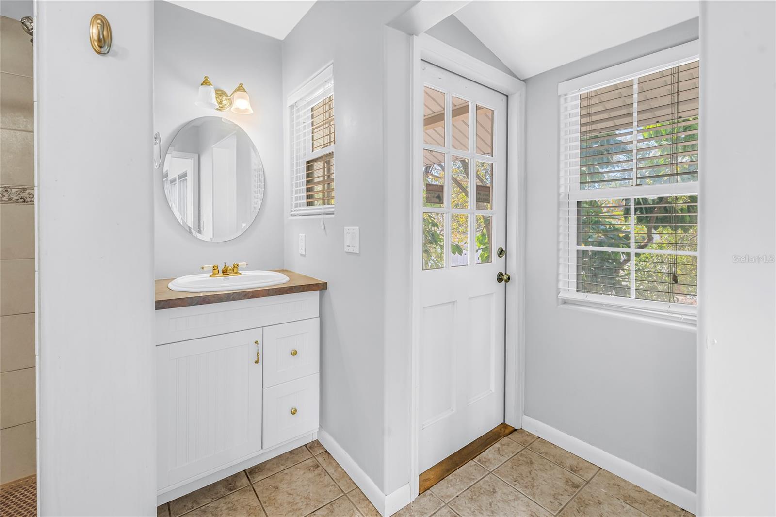 CRESCENT PARK HEIGHTS - Residential