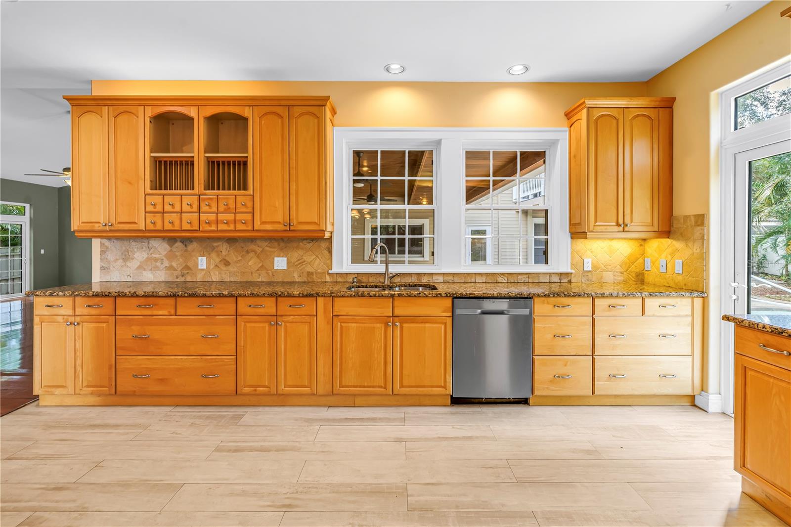 CRESCENT PARK HEIGHTS - Residential