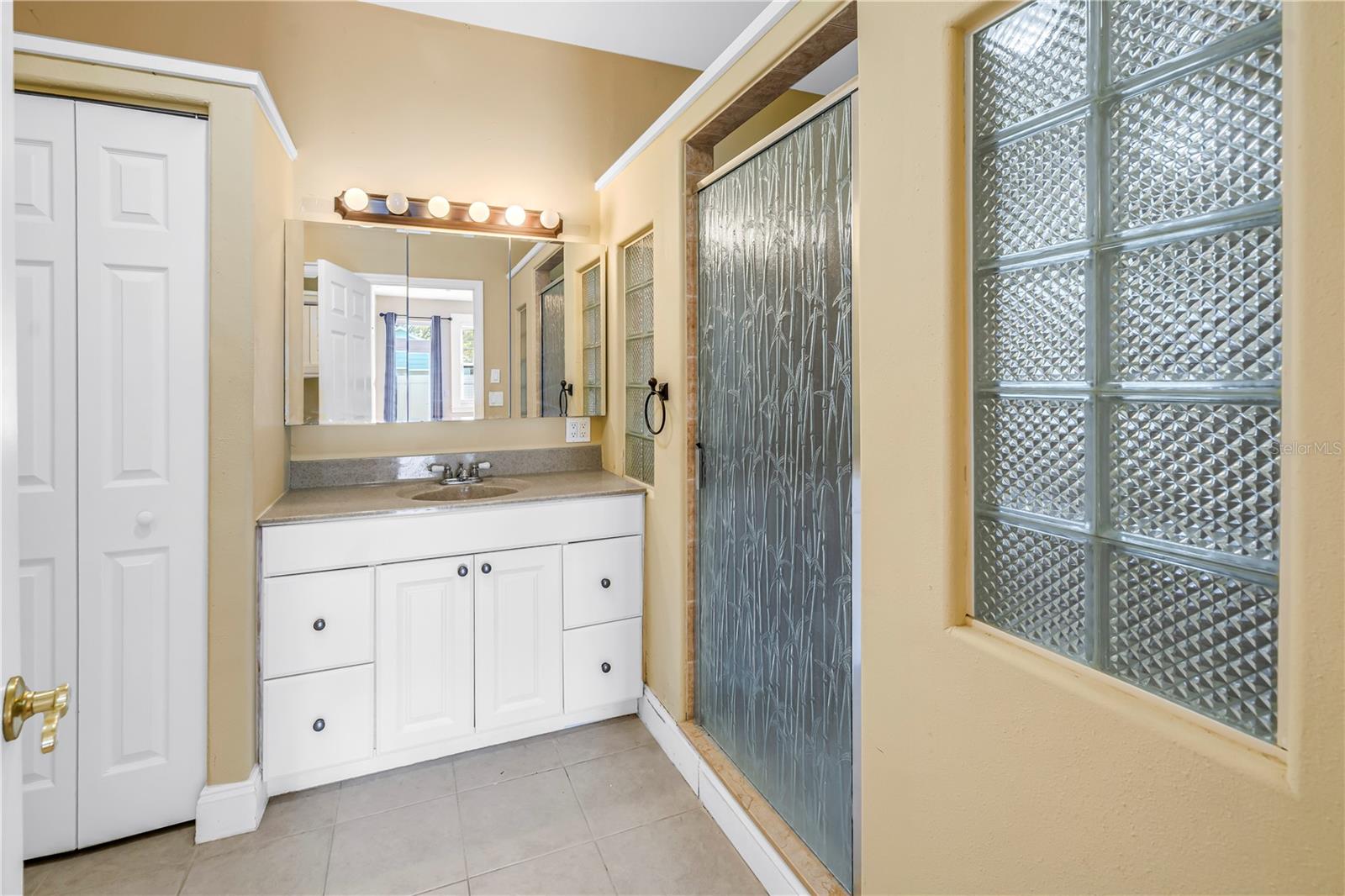 CRESCENT PARK HEIGHTS - Residential