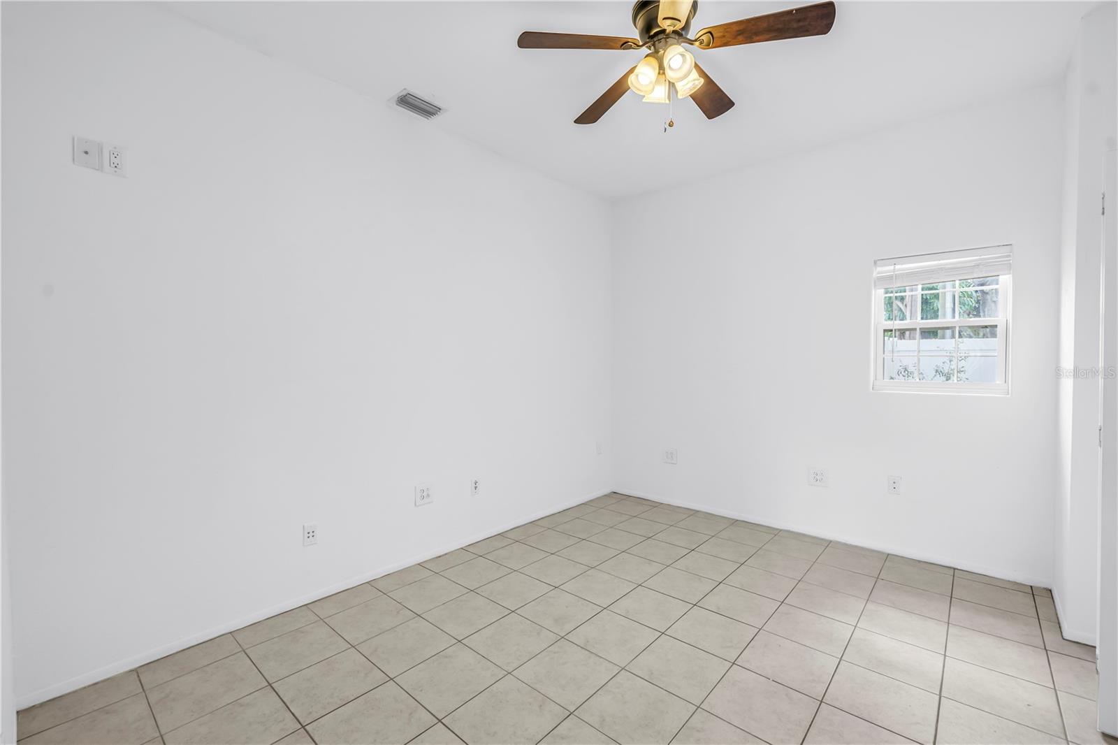 CRESCENT PARK HEIGHTS - Residential