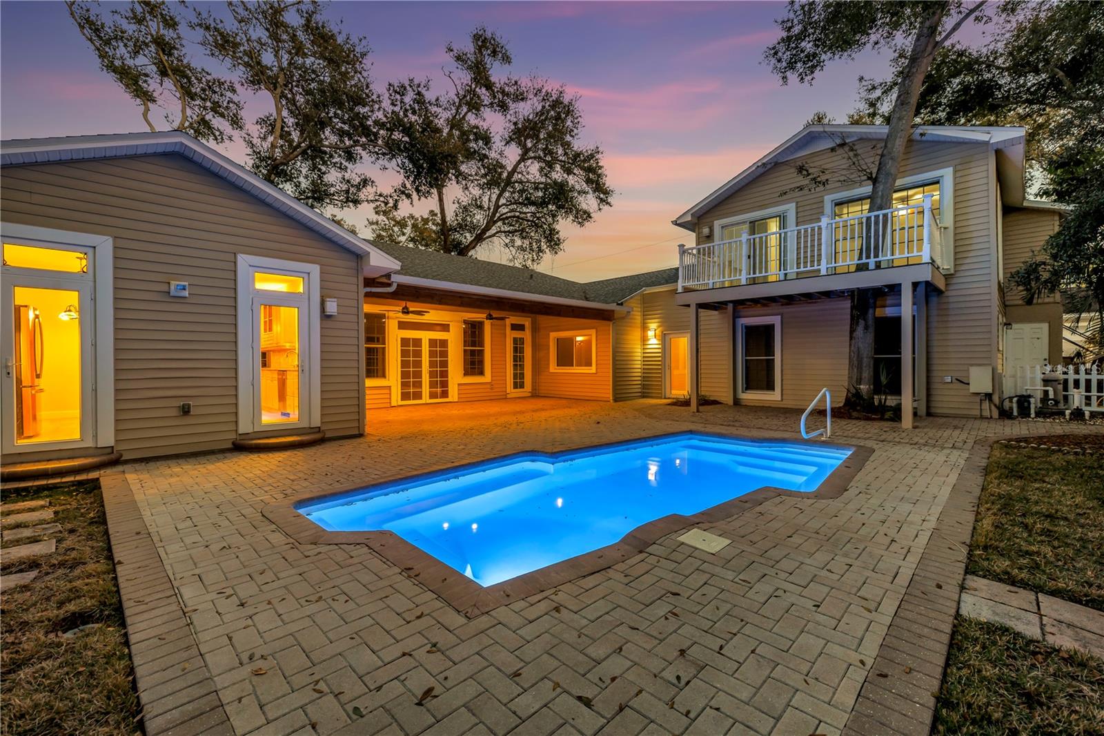 CRESCENT PARK HEIGHTS - Residential