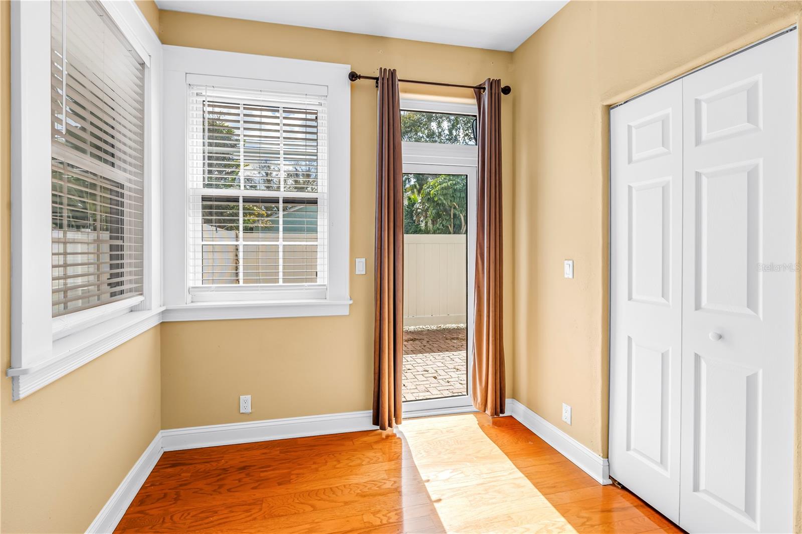 CRESCENT PARK HEIGHTS - Residential