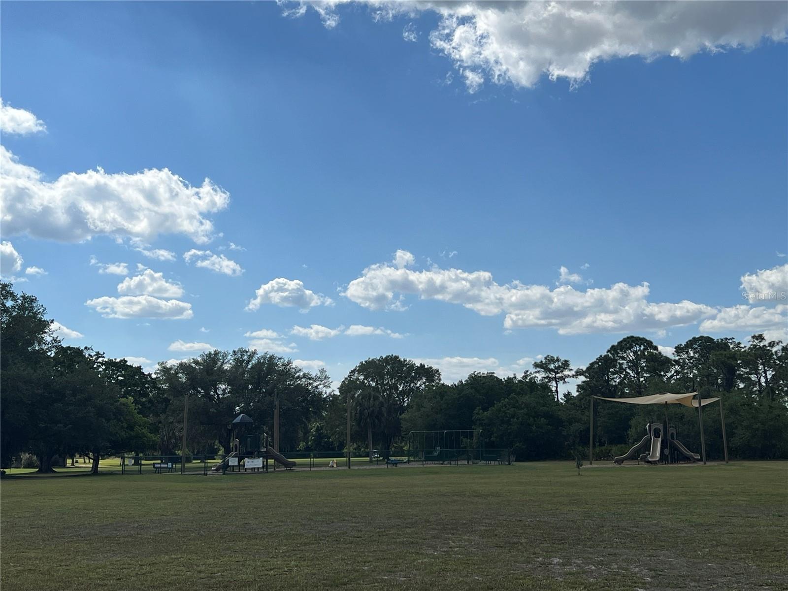 INDIAN LAKE ESTATES - Land