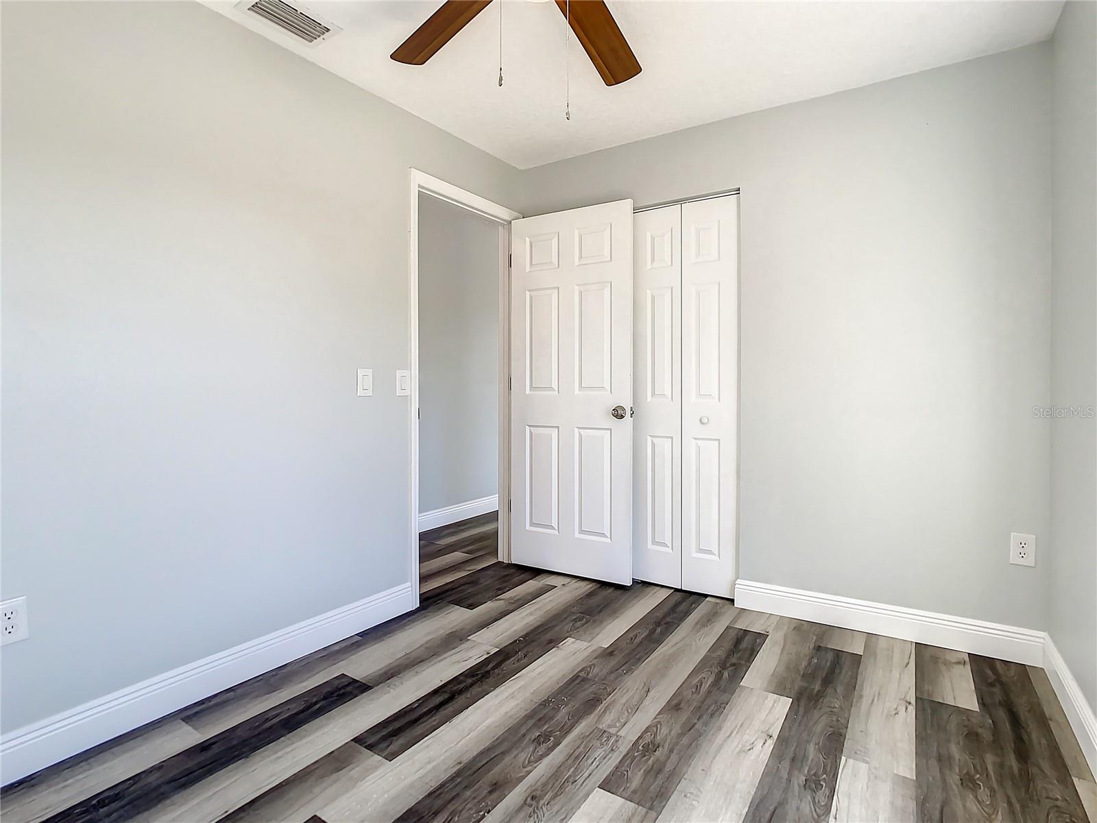 LADY LAKE APRIL HILLS - Residential