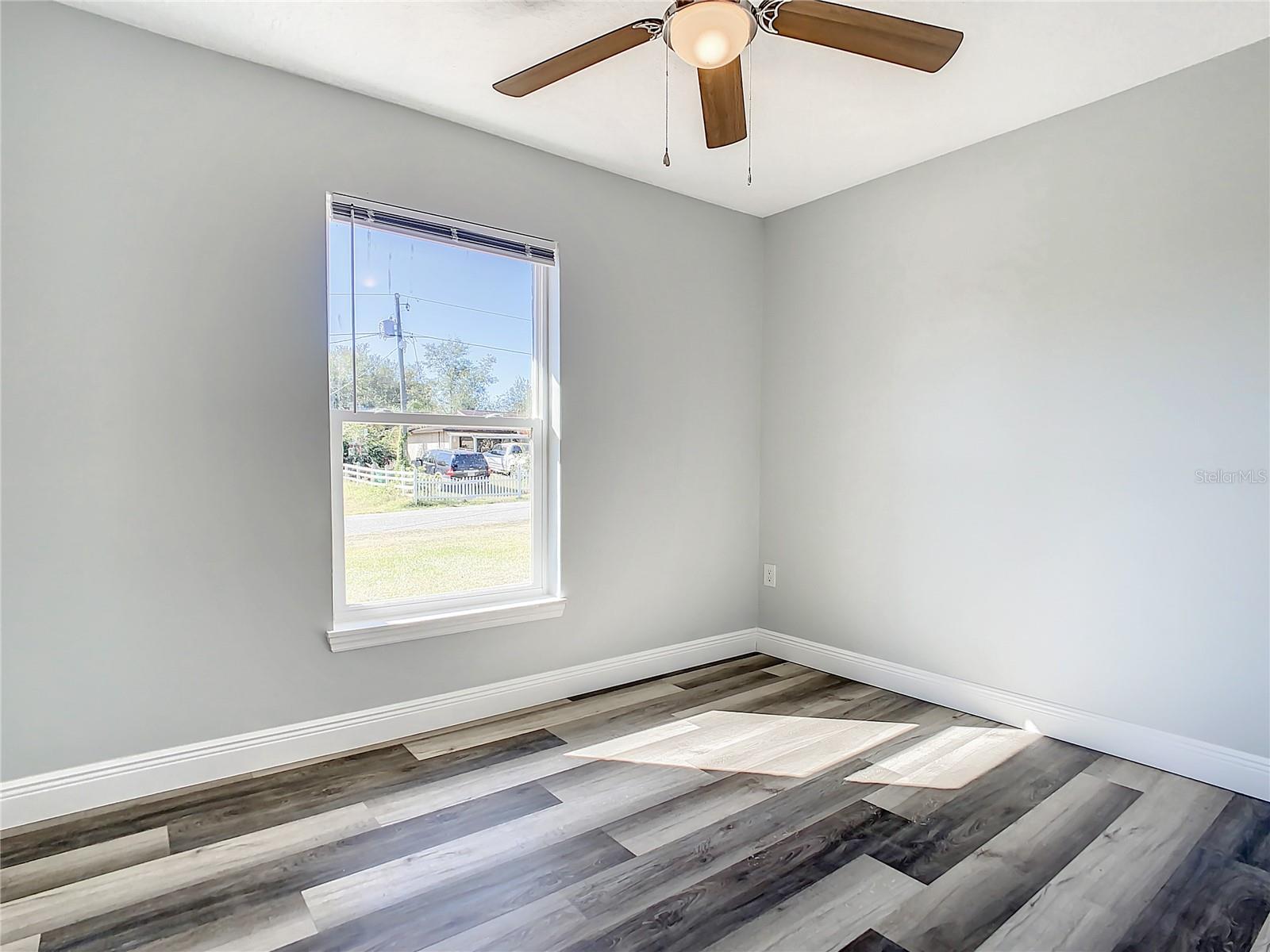 LADY LAKE APRIL HILLS - Residential