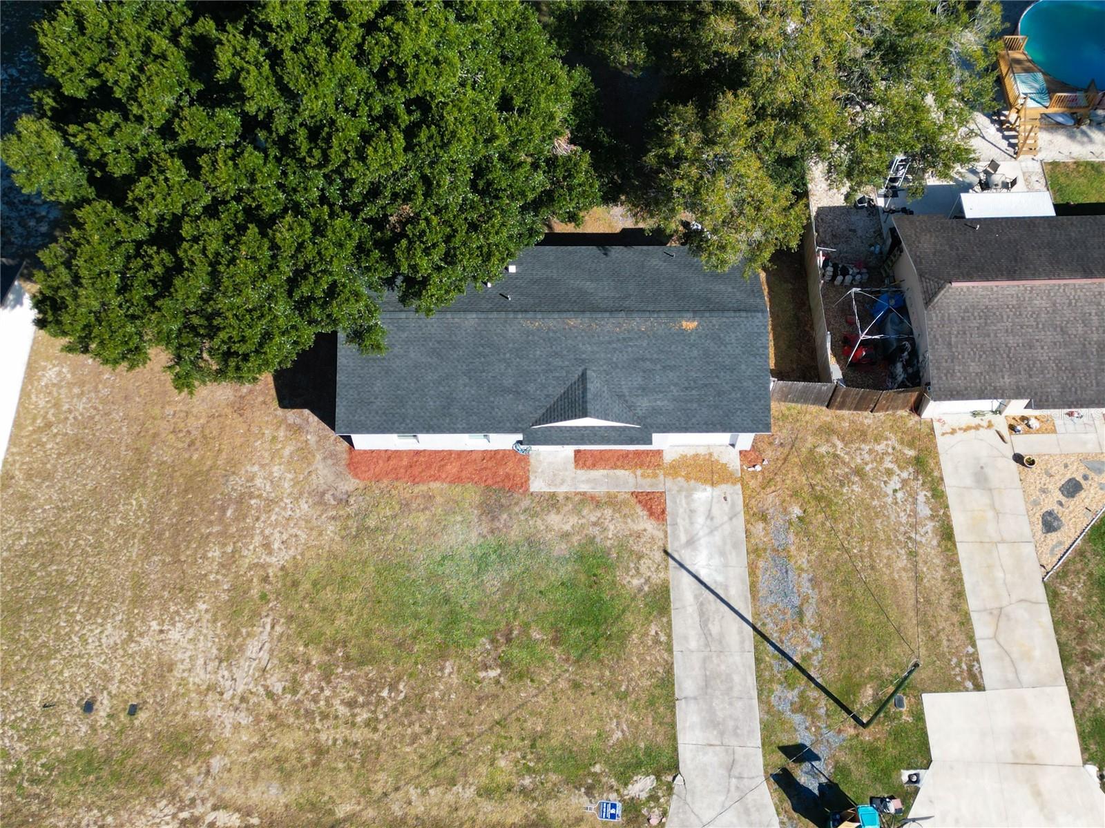 LADY LAKE APRIL HILLS - Residential