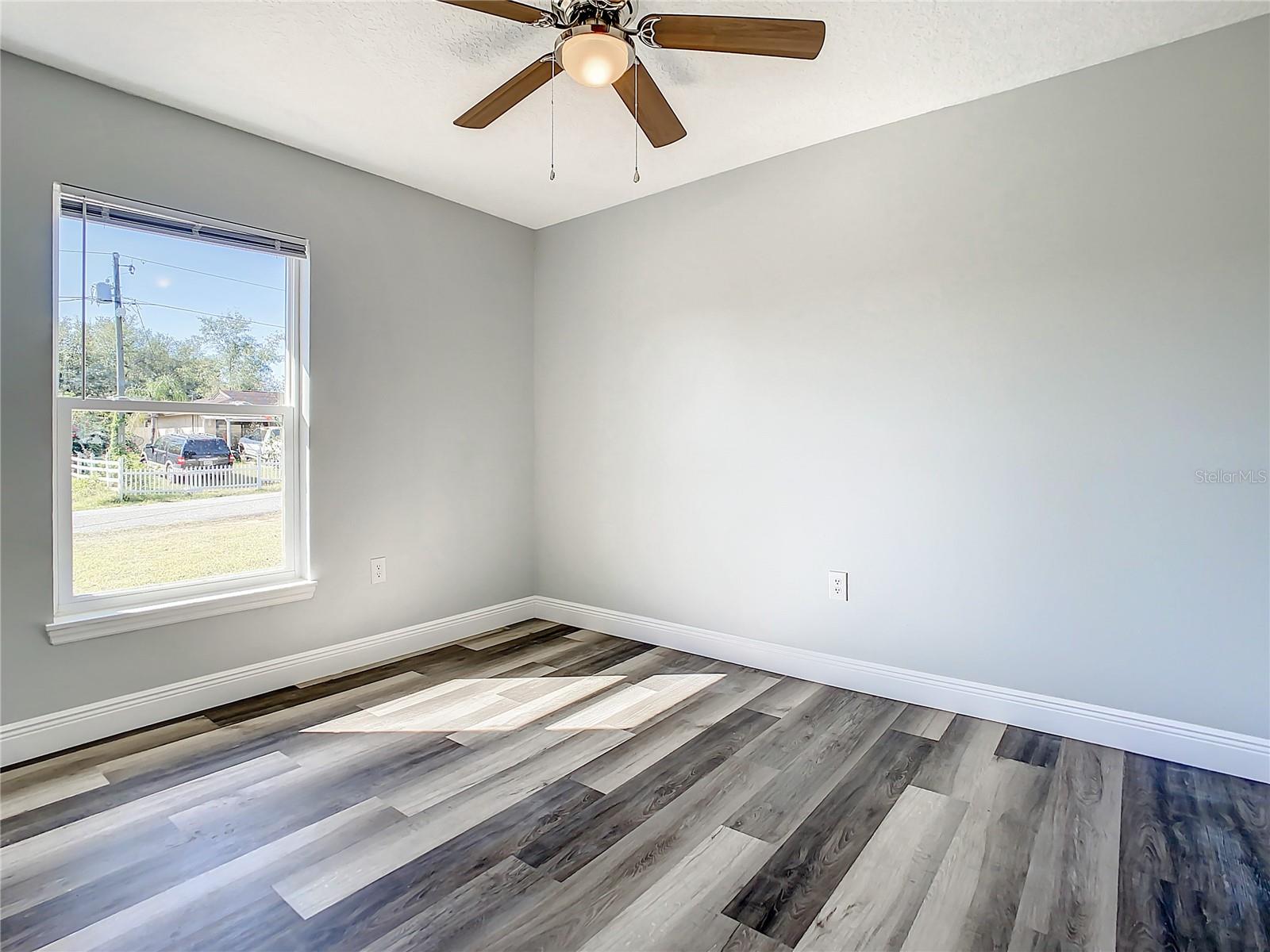 LADY LAKE APRIL HILLS - Residential