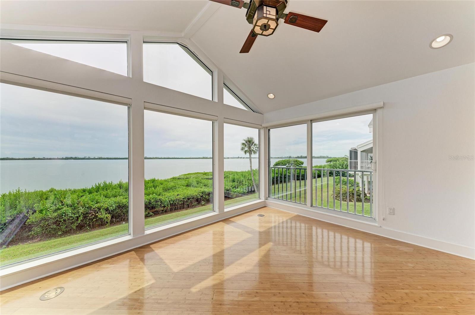 TIDY ISLAND PH II - Residential