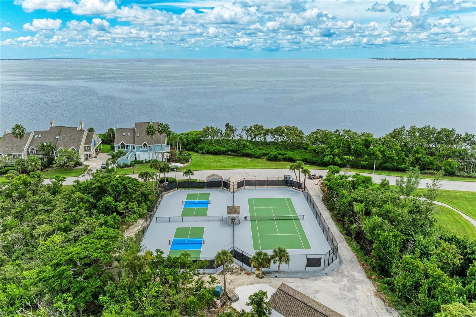TIDY ISLAND PH II - Residential