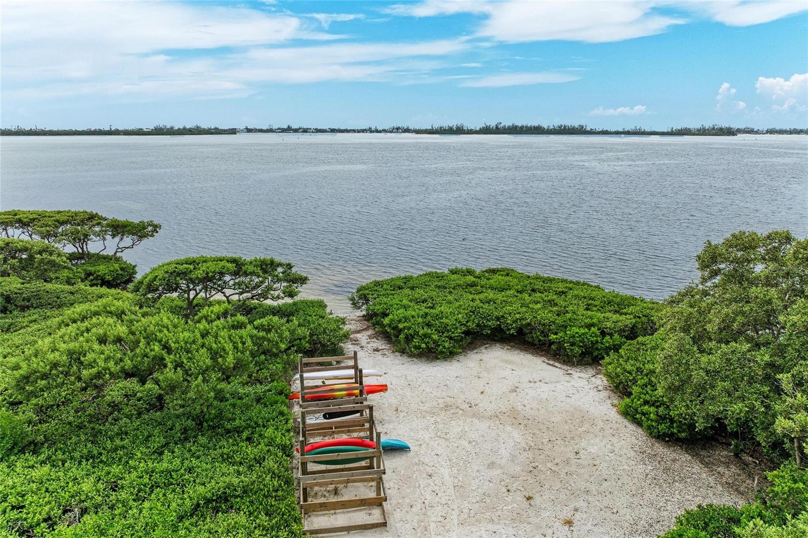 TIDY ISLAND PH II - Residential