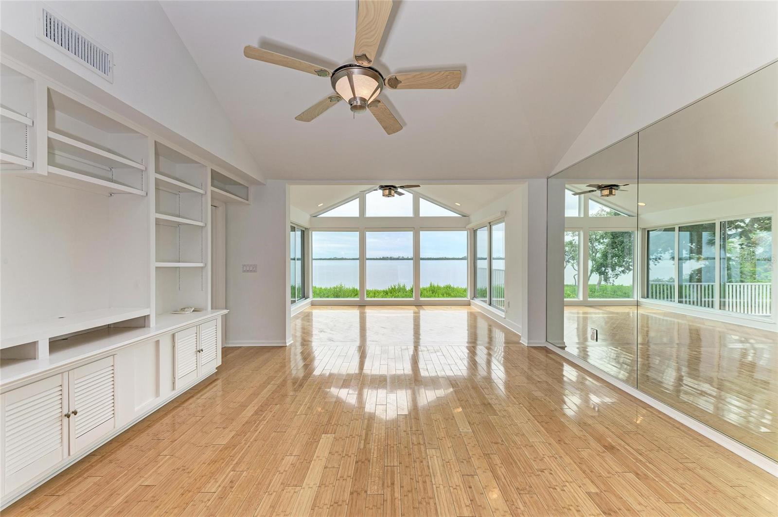 TIDY ISLAND PH II - Residential
