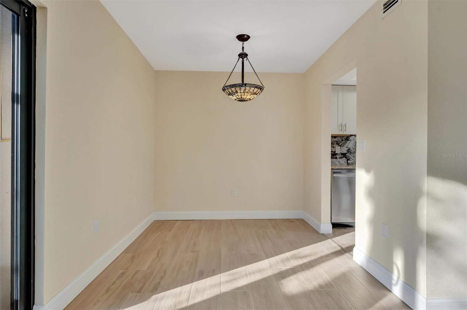 PEPPERTREE VILLAGE CONDO - Residential Lease