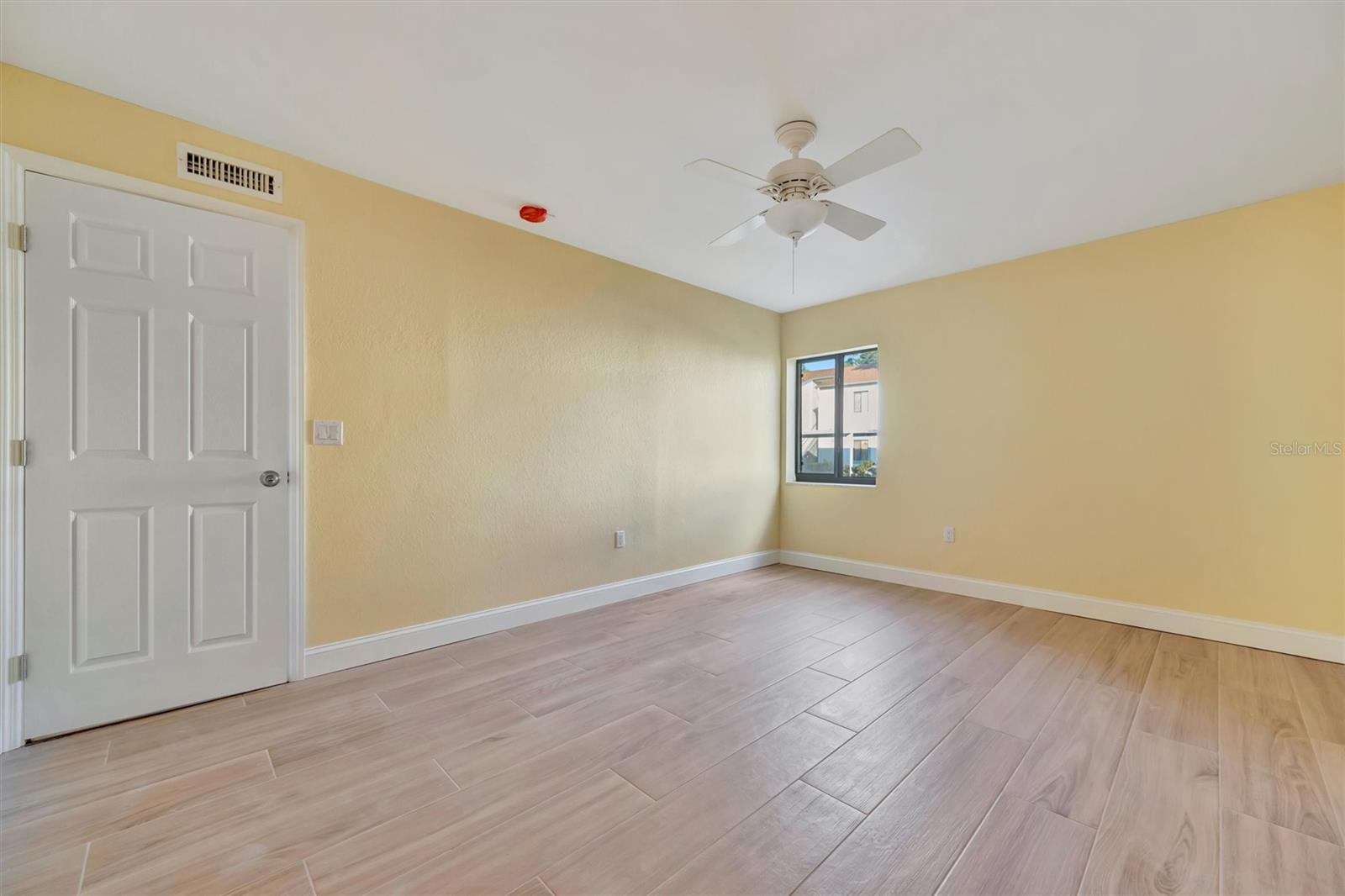 PEPPERTREE VILLAGE CONDO - Residential Lease