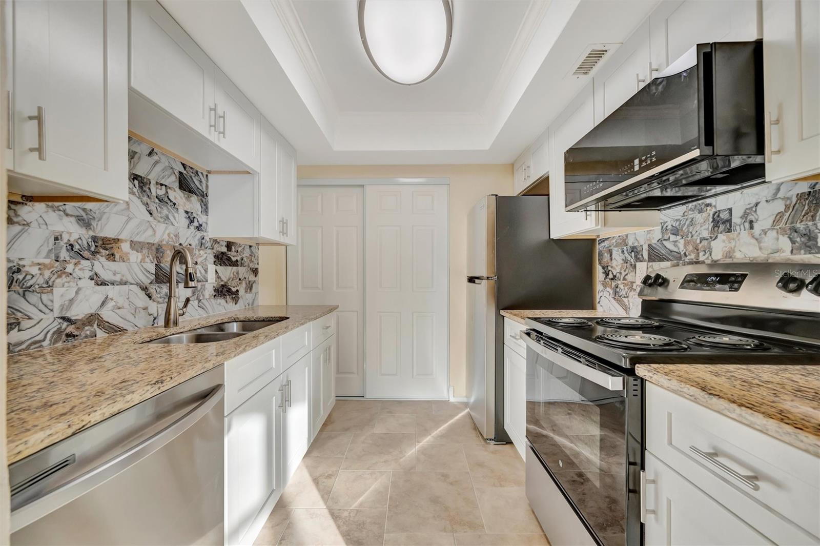 PEPPERTREE VILLAGE CONDO - Residential Lease