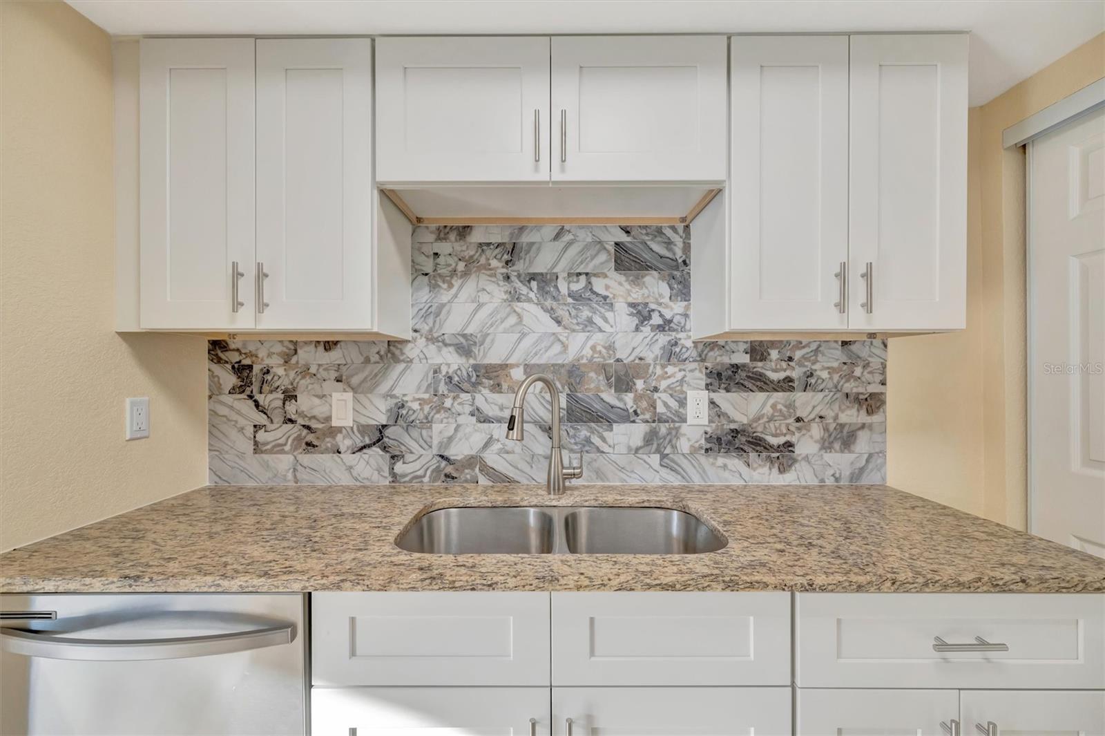 PEPPERTREE VILLAGE CONDO - Residential Lease