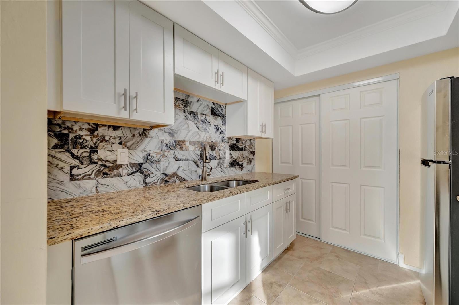 PEPPERTREE VILLAGE CONDO - Residential Lease