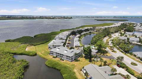 Property photo of 1103 Edgewater Circle 1103, Bradenton, FL 34209