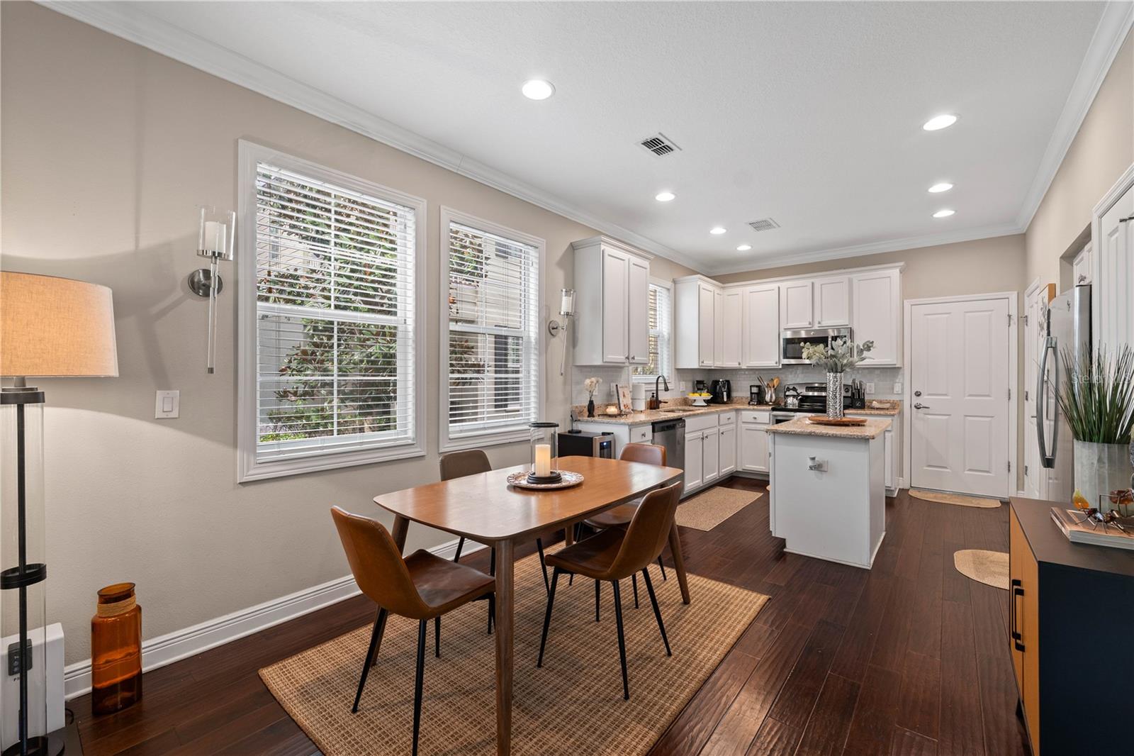 HAYES PARK VILLAGE - Residential Lease