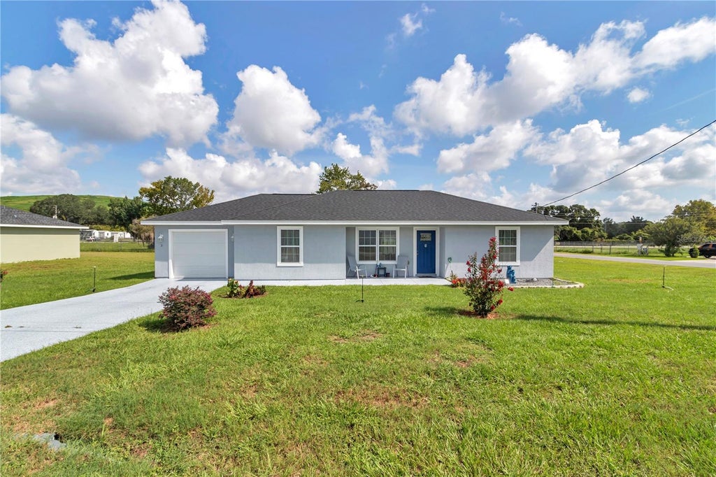 Photo of 1 Laurel Pass Lane, Ocala, FL 34480 (MLS # O6434718)
