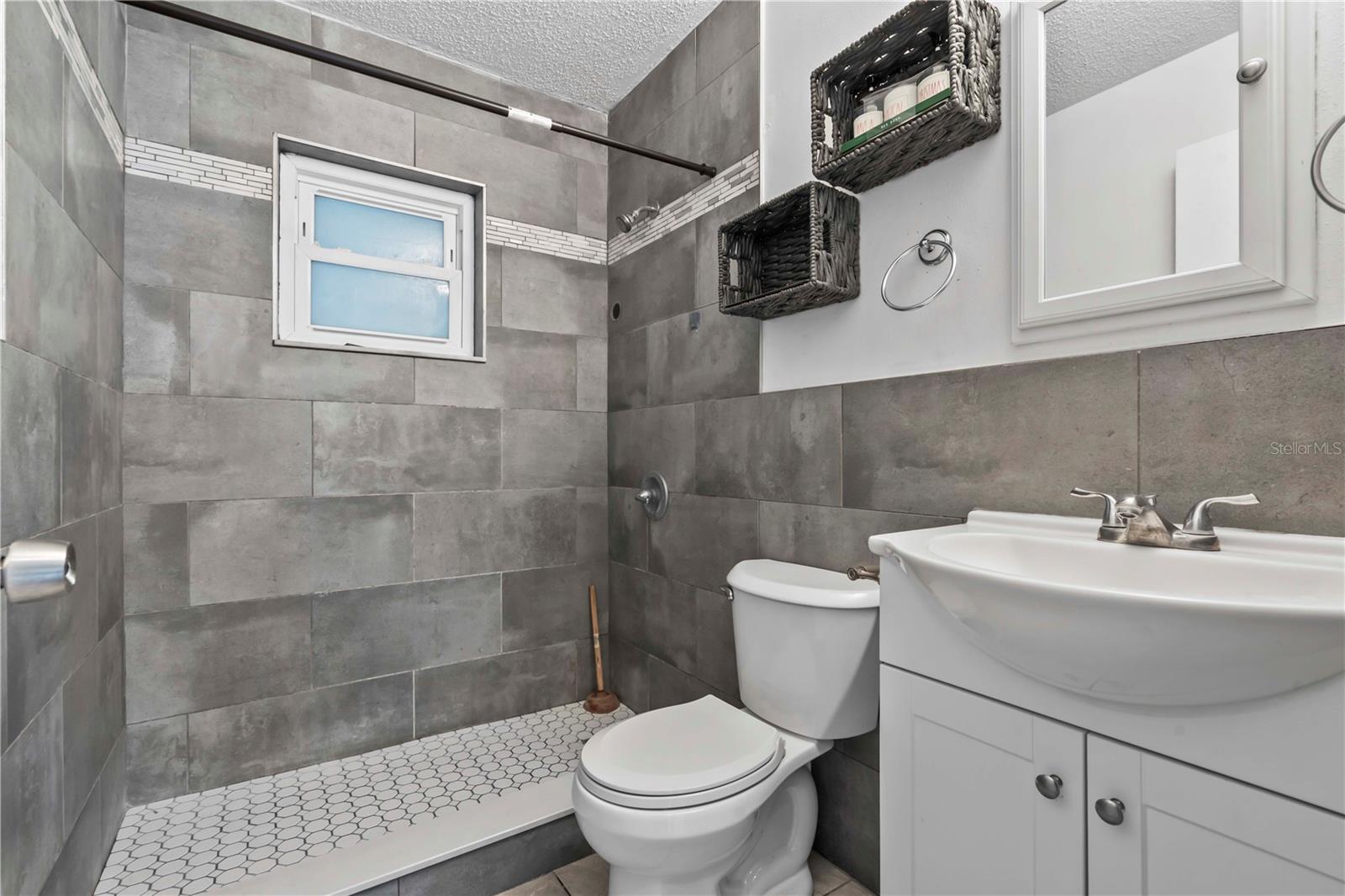 TAYLOR TERRACE - Residential Lease