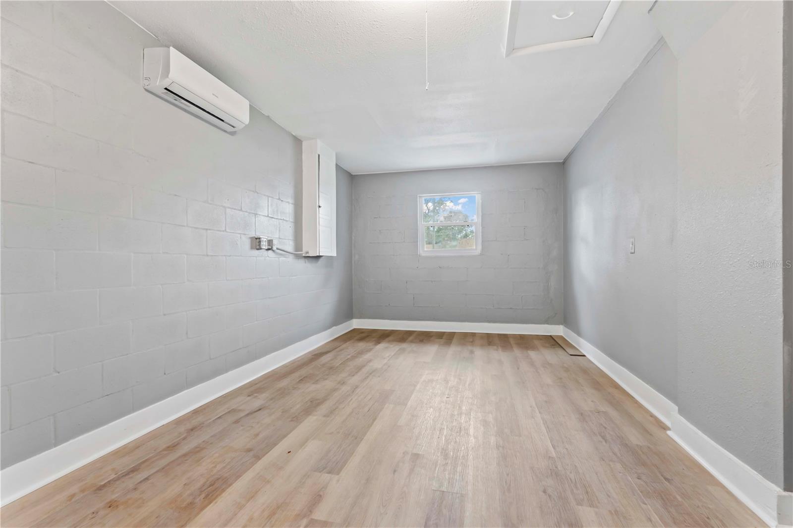 TAYLOR TERRACE - Residential Lease