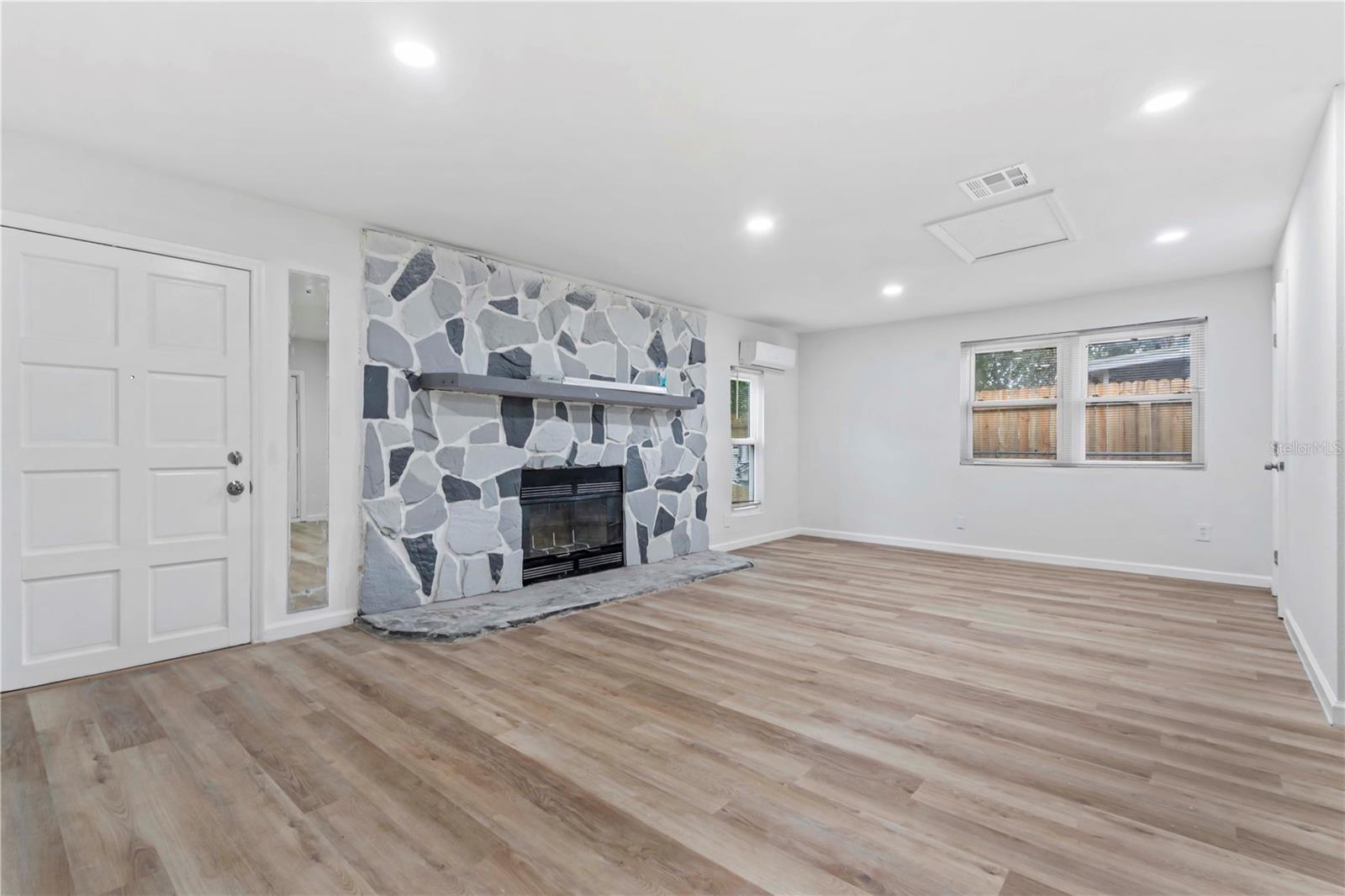 TAYLOR TERRACE - Residential Lease