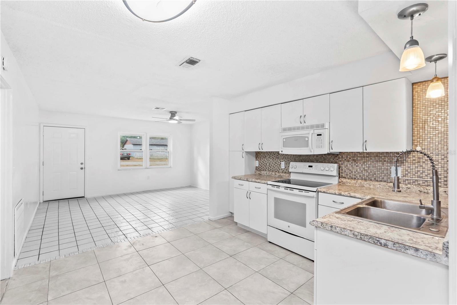 TAYLOR TERRACE - Residential Lease