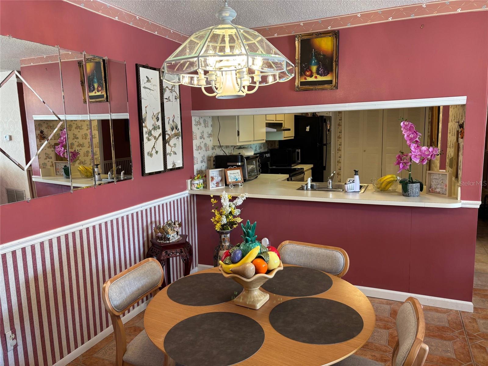 1101 SOPHIE BOULEVARD