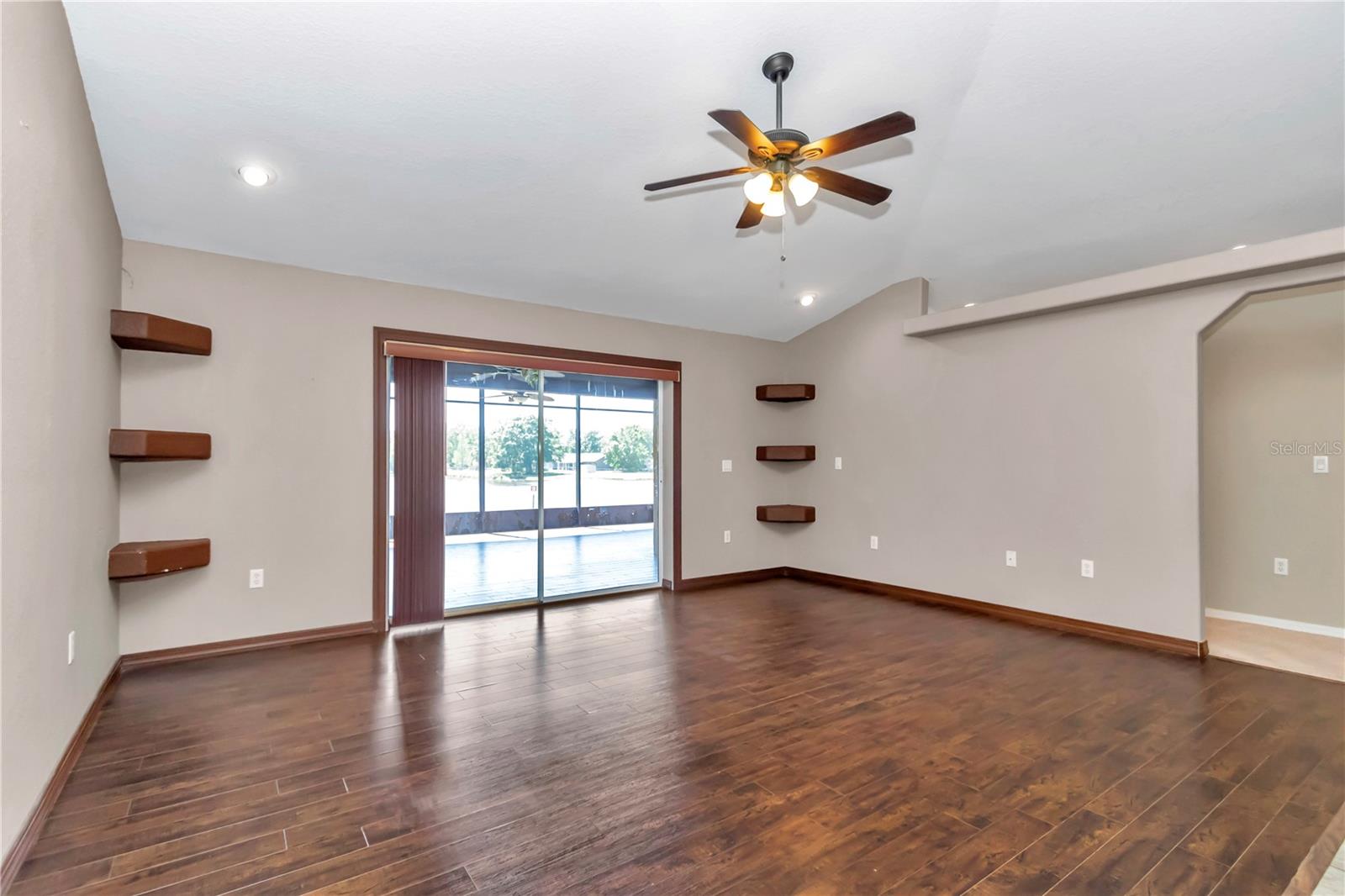 CRYSTAL CREEK - Residential