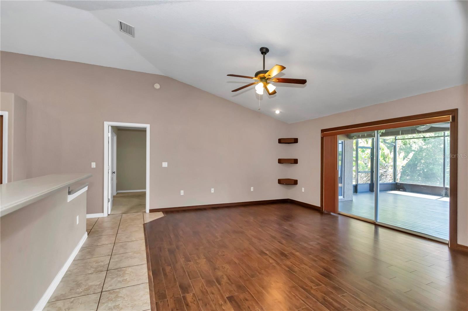 CRYSTAL CREEK - Residential