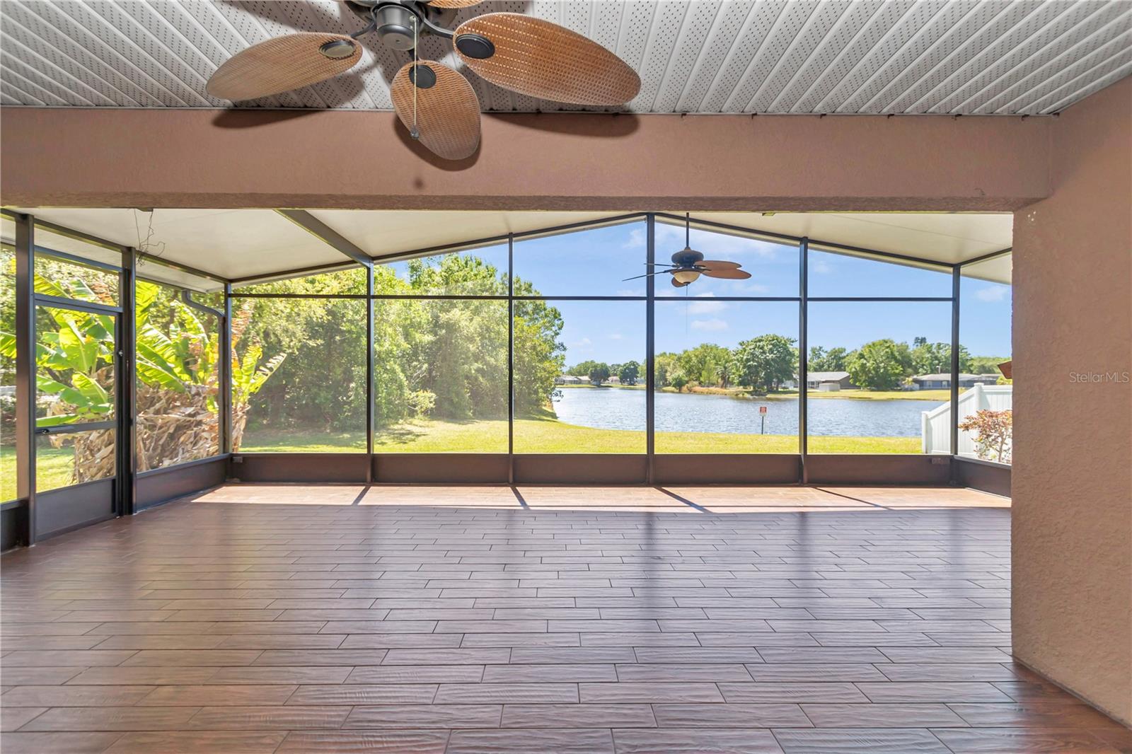 CRYSTAL CREEK - Residential