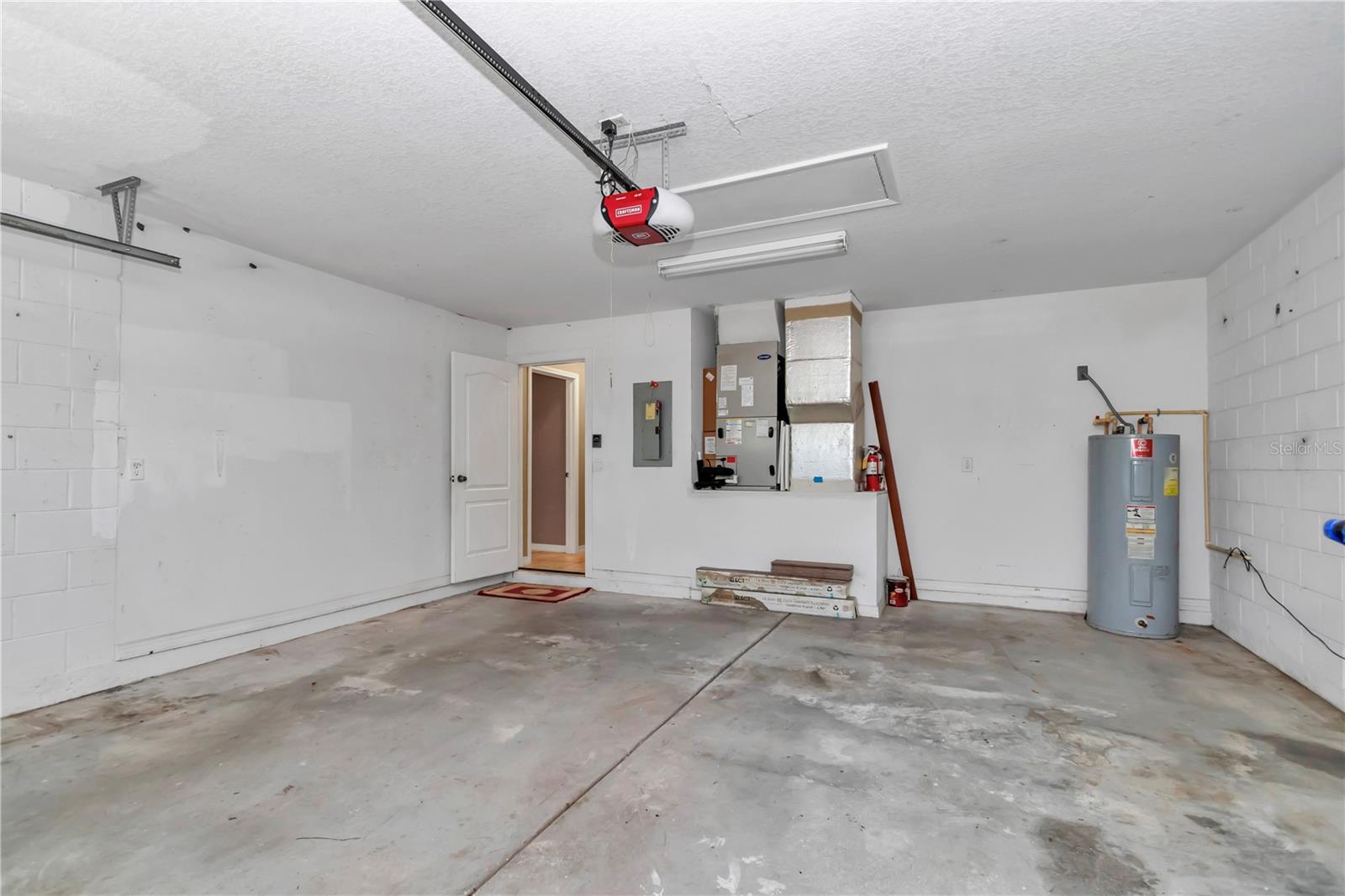 CRYSTAL CREEK - Residential