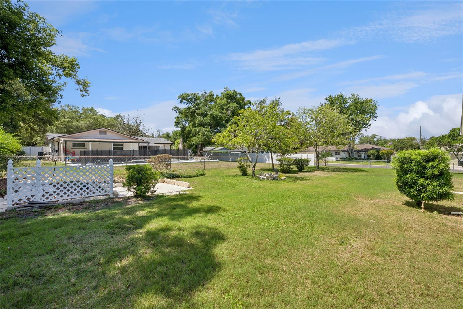 MEADOWS WEST THE - Residential