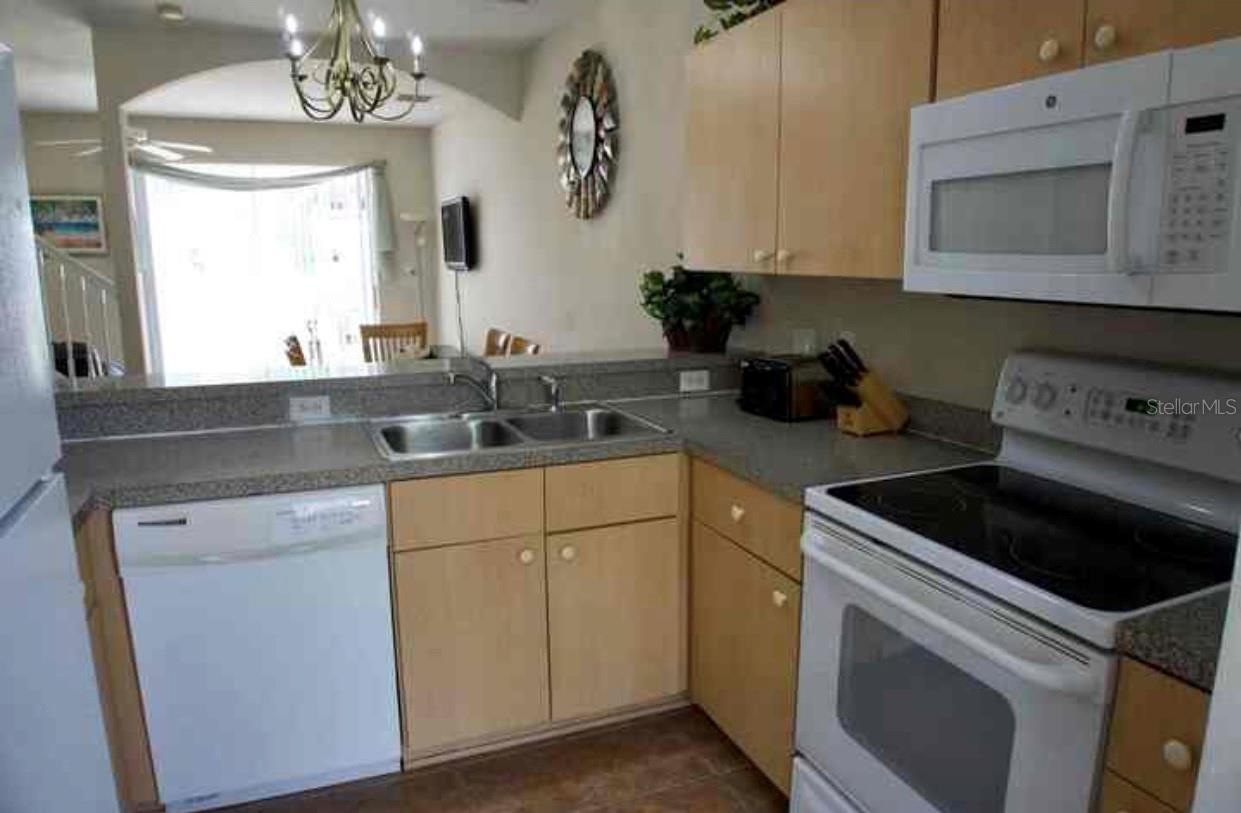 1128 S BEACH CIRCLE