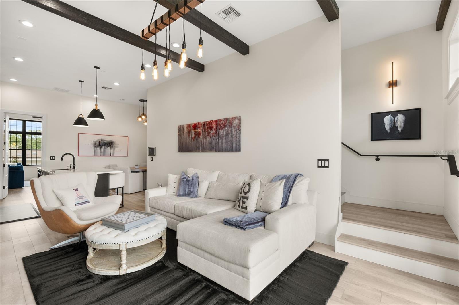 72 N PARK AVENUE 8