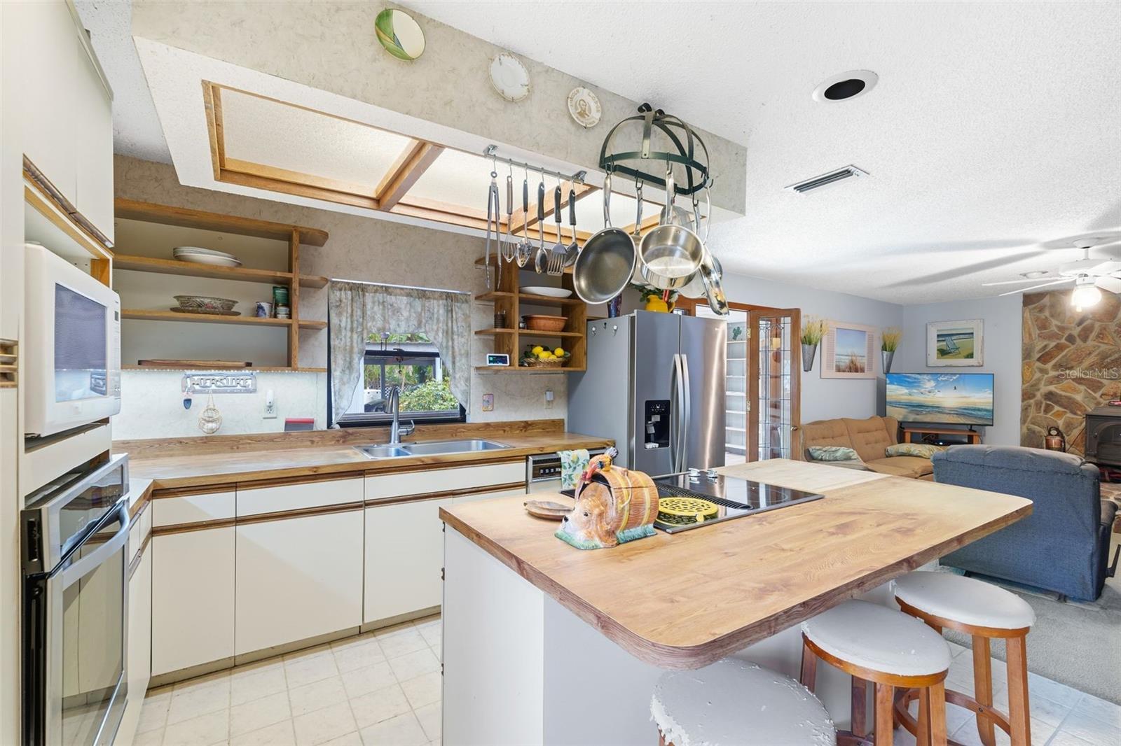 DESOTO ACRES - Residential