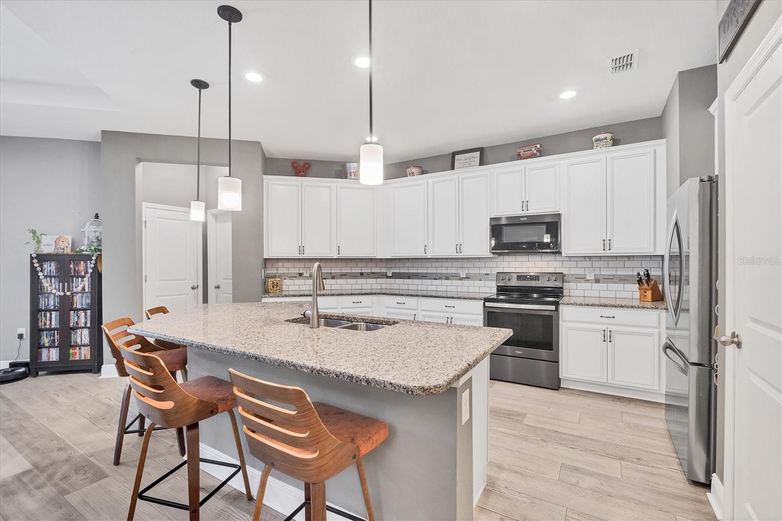 STONEYBROOK AT VENICE - Residential