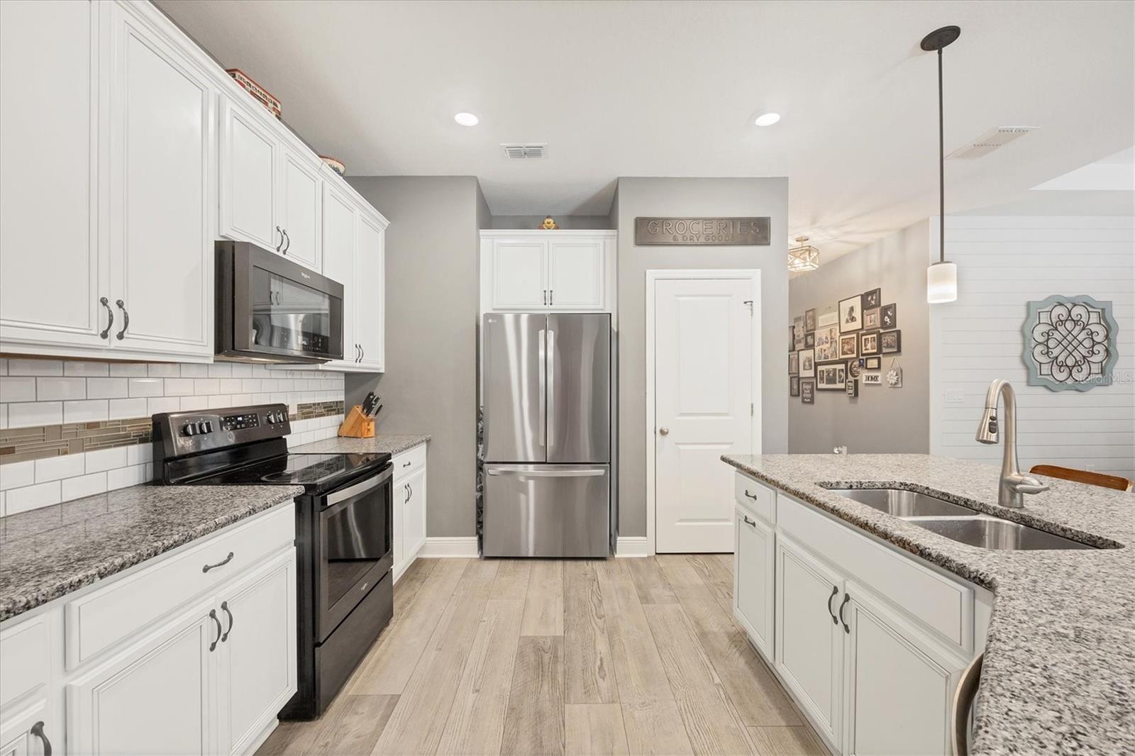 STONEYBROOK AT VENICE - Residential