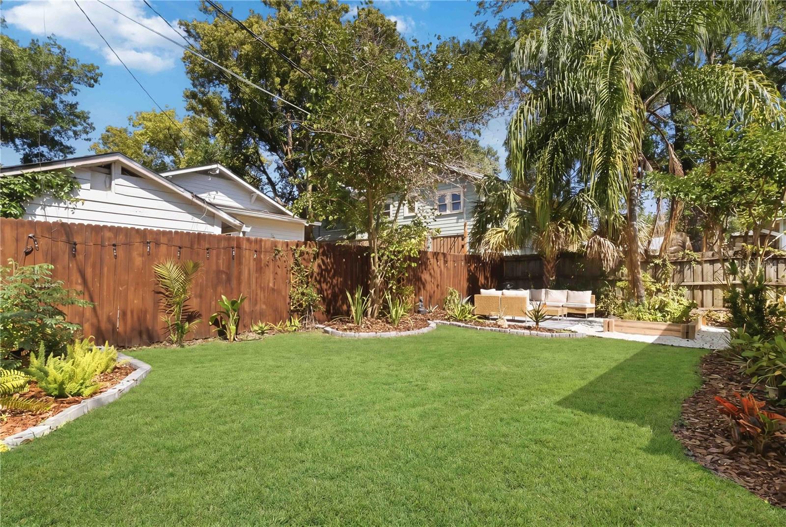 THORNTON PARK - Residential