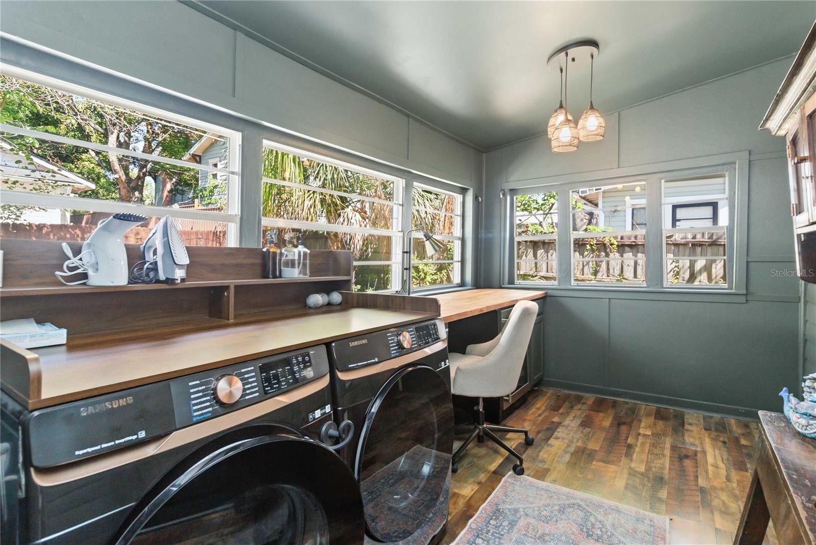 THORNTON PARK - Residential