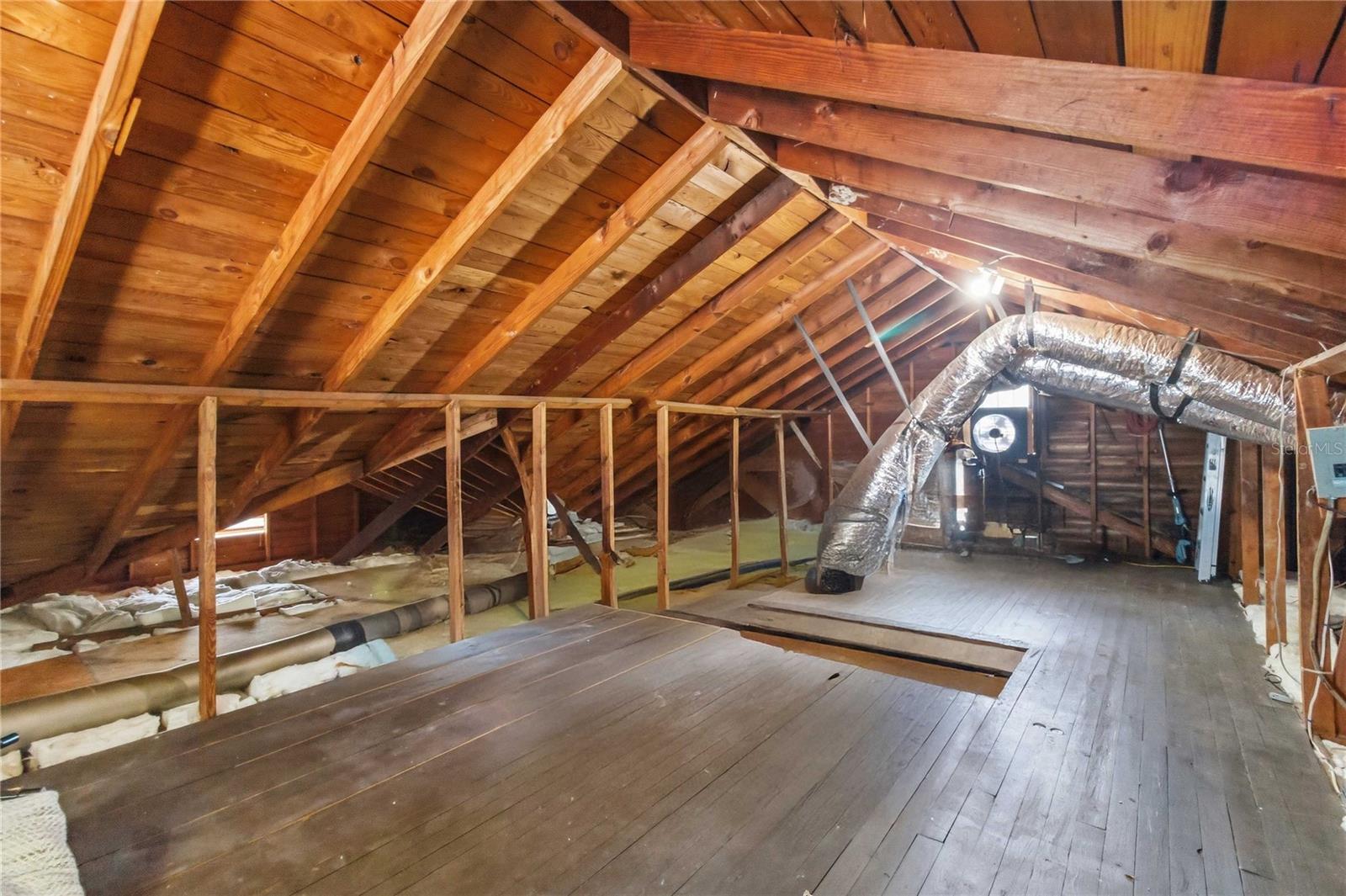 THORNTON PARK - Residential