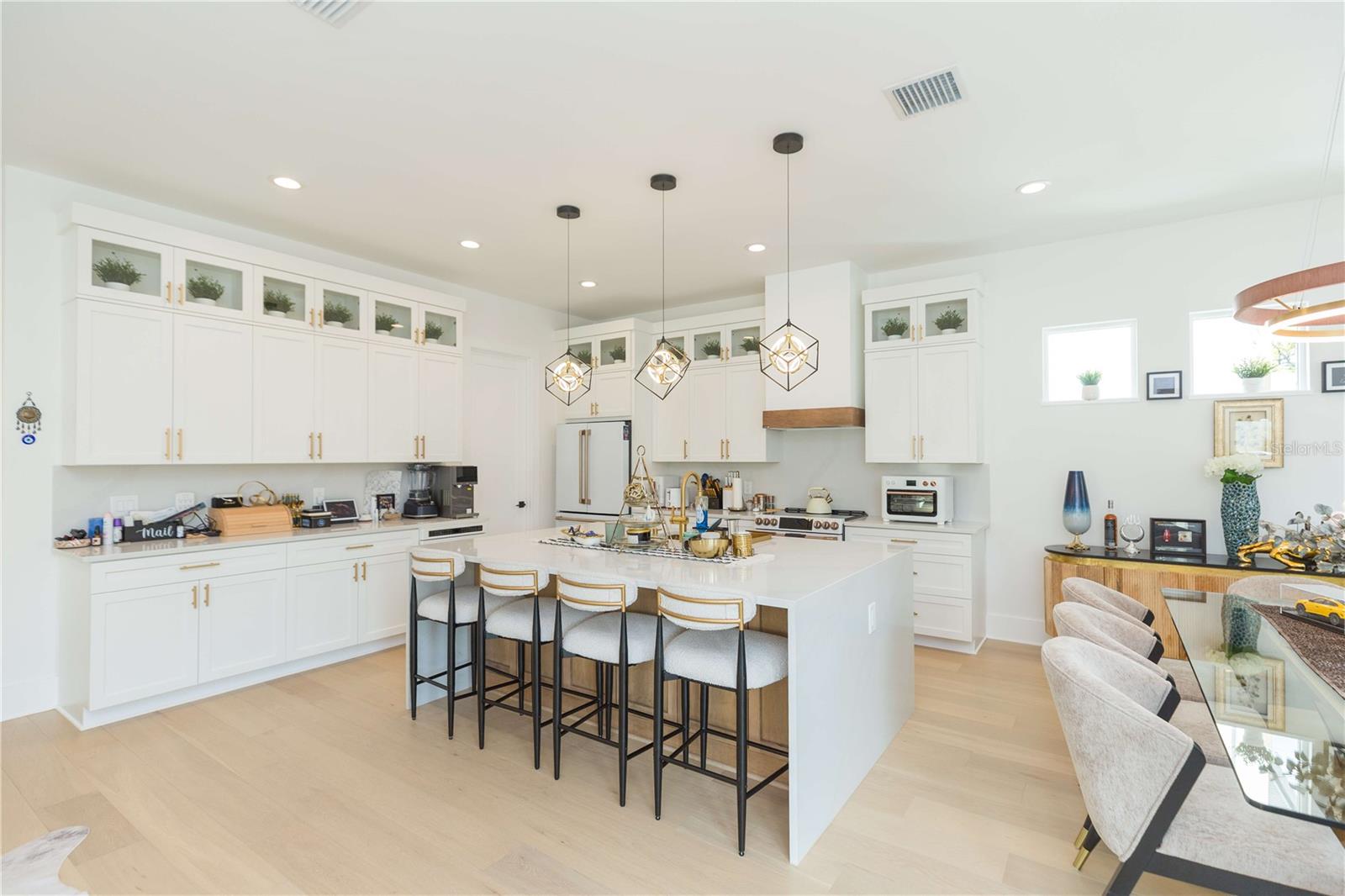 COLLINS PHILIP 2ND ADD - Residential